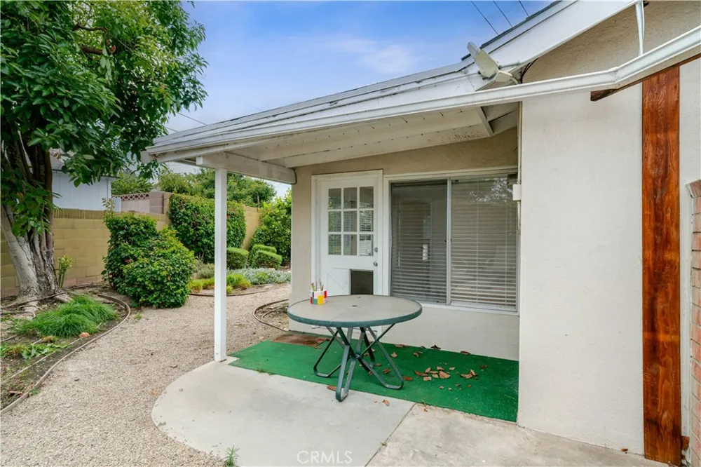 1019 E Walnut Avenue Orange, CA 92867