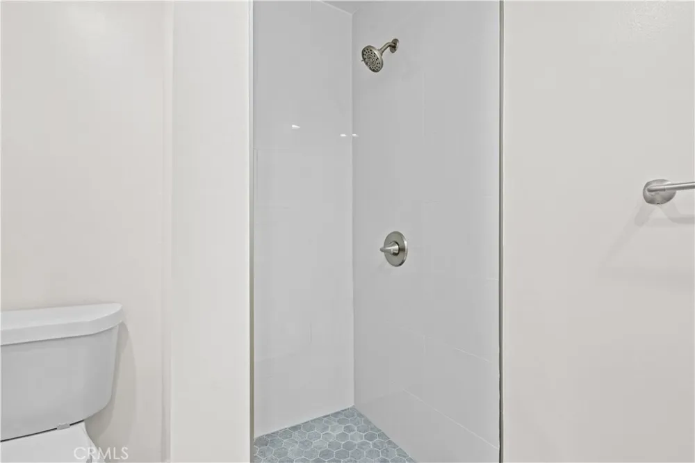 1019 E Walnut Avenue Orange, CA 92867