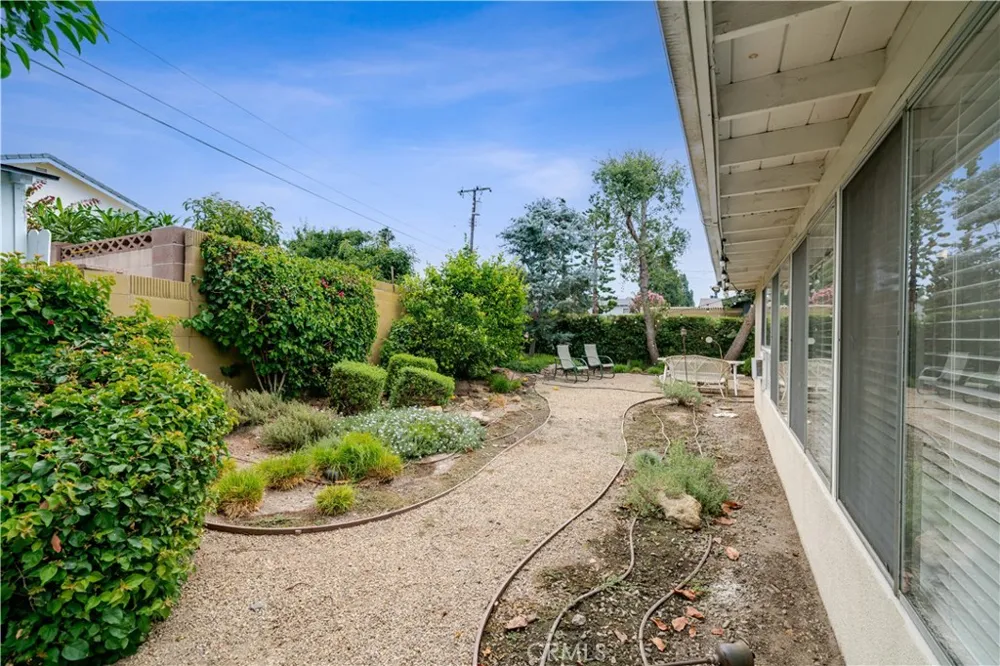1019 E Walnut Avenue Orange, CA 92867
