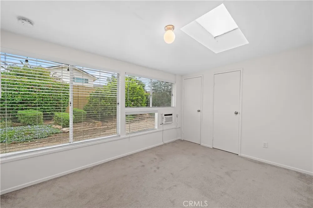1019 E Walnut Avenue Orange, CA 92867
