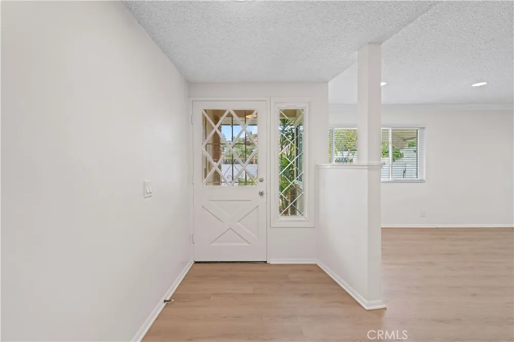 1019 E Walnut Avenue Orange, CA 92867