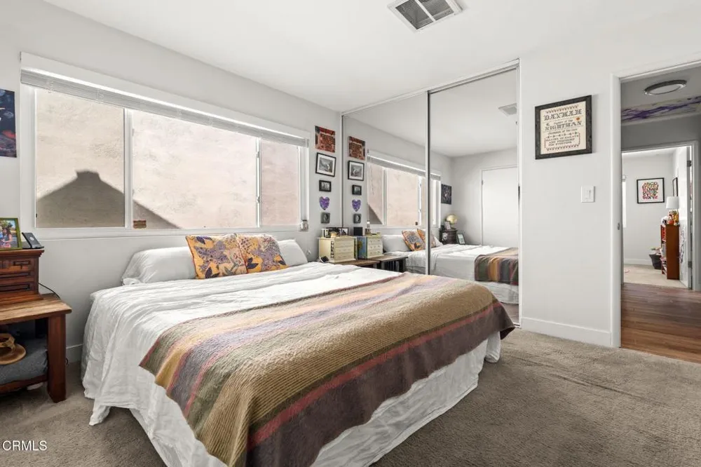 125 Oak Drive Oak View, CA 93022