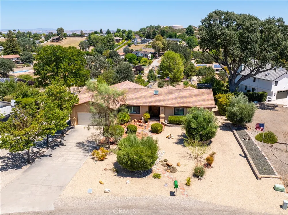738 Orchard Paso Robles, CA 93446