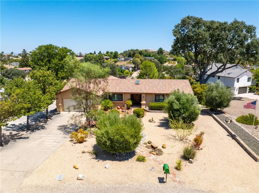 738 Orchard Paso Robles, CA 93446