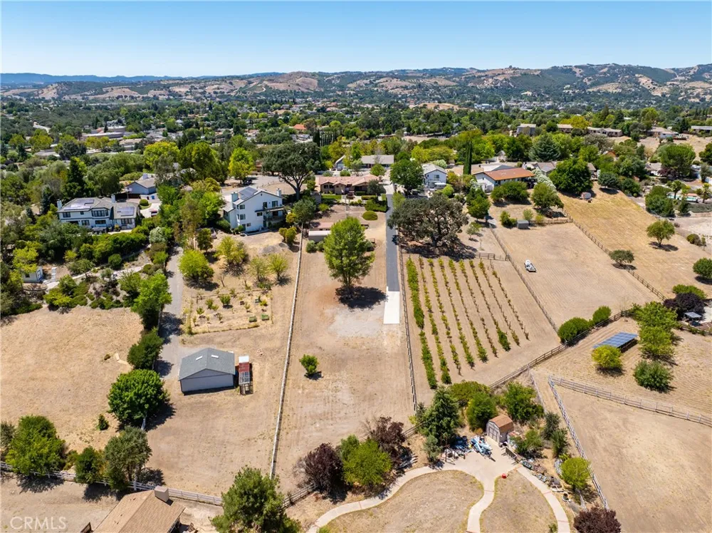 738 Orchard Paso Robles, CA 93446