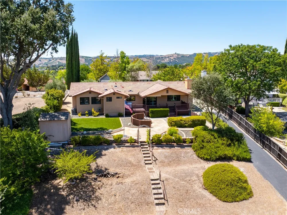 738 Orchard Paso Robles, CA 93446