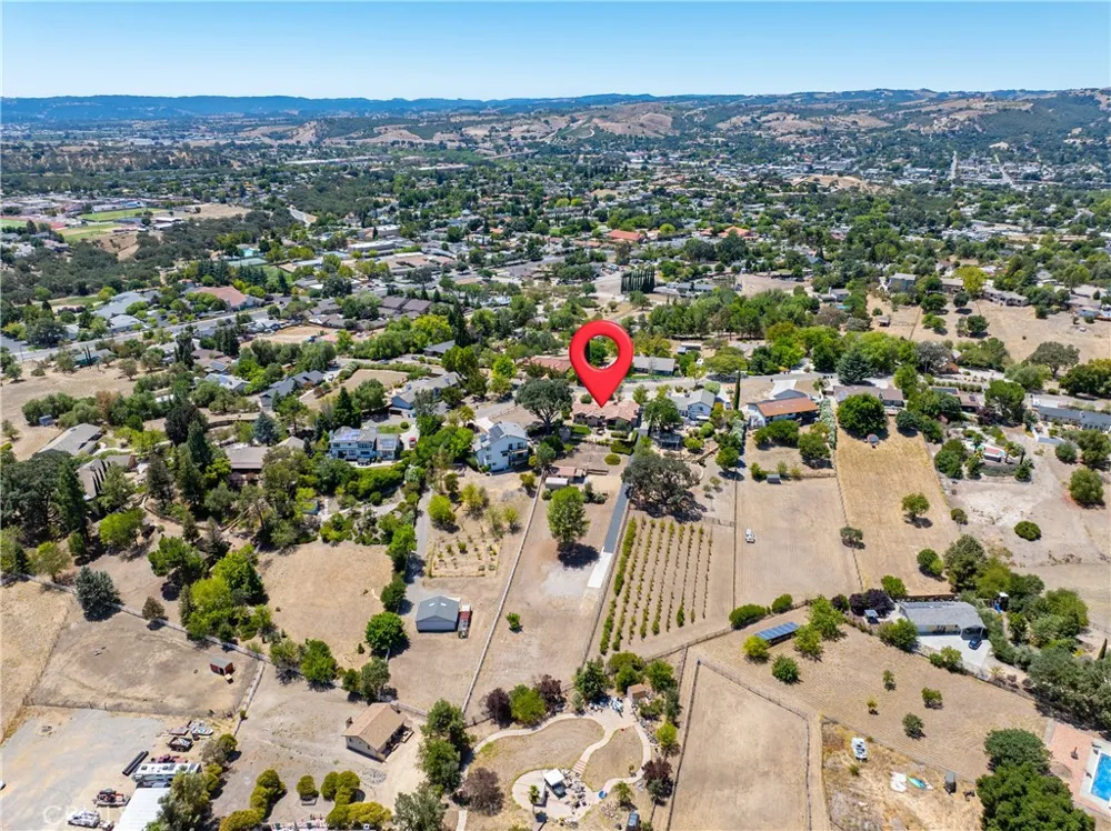 738 Orchard Paso Robles, CA 93446