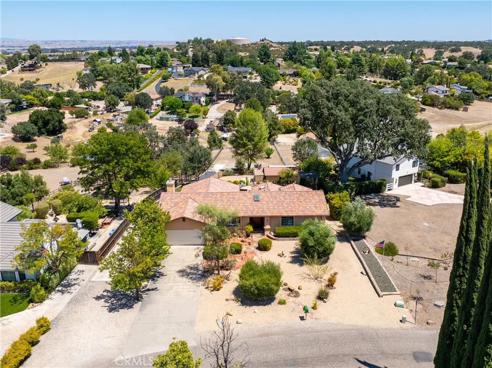 738 Orchard Paso Robles, CA 93446