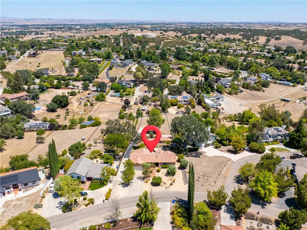 738 Orchard Paso Robles, CA 93446