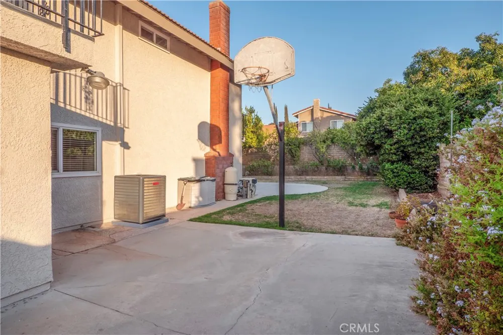 1349 Magnolia Avenue Redlands, CA 92373