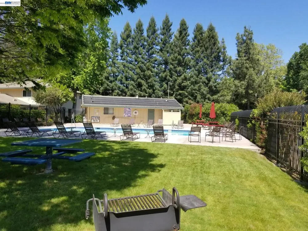 2170 Arroyo Ct Pleasanton, CA 94588