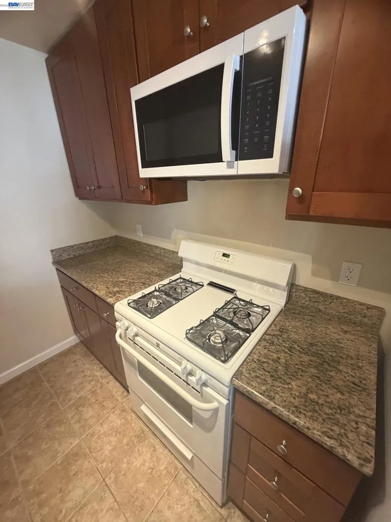 2170 Arroyo Ct Pleasanton, CA 94588