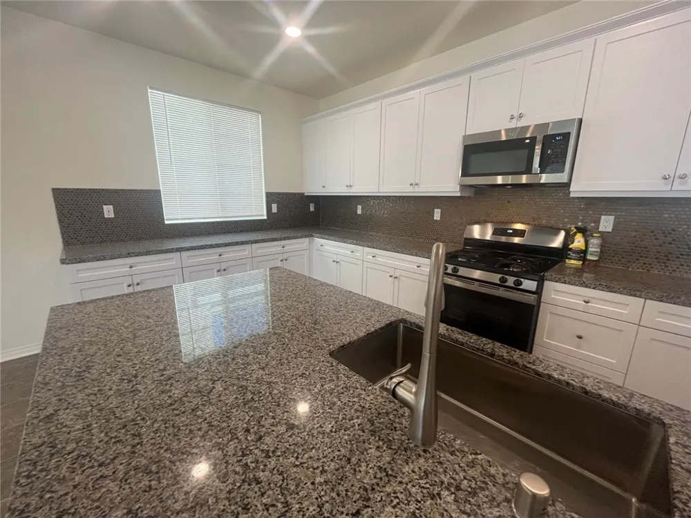 27528 Cloudy Peak Menifee, CA 92584