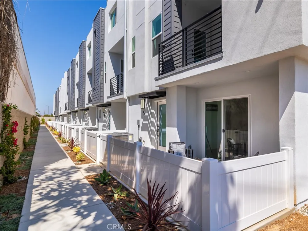 123 E 223rd #3 Carson, CA 90745