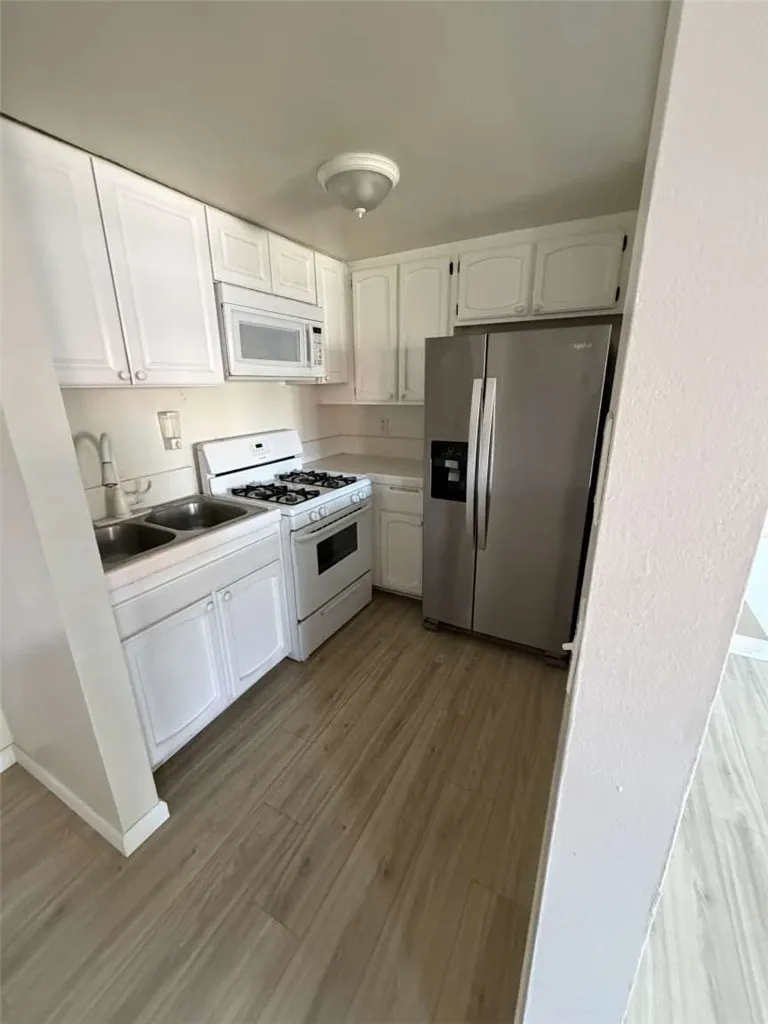 38710 10th Street E #12 Palmdale, CA 93550