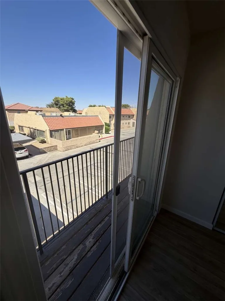 38710 10th Street E #12 Palmdale, CA 93550