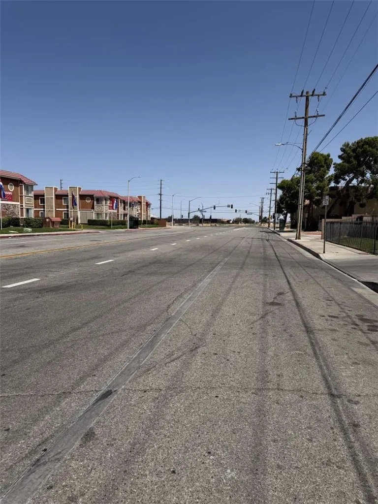38710 10th Street E #12 Palmdale, CA 93550