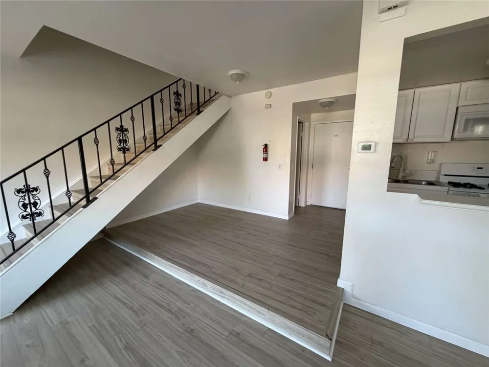 38710 10th Street E #12 Palmdale, CA 93550