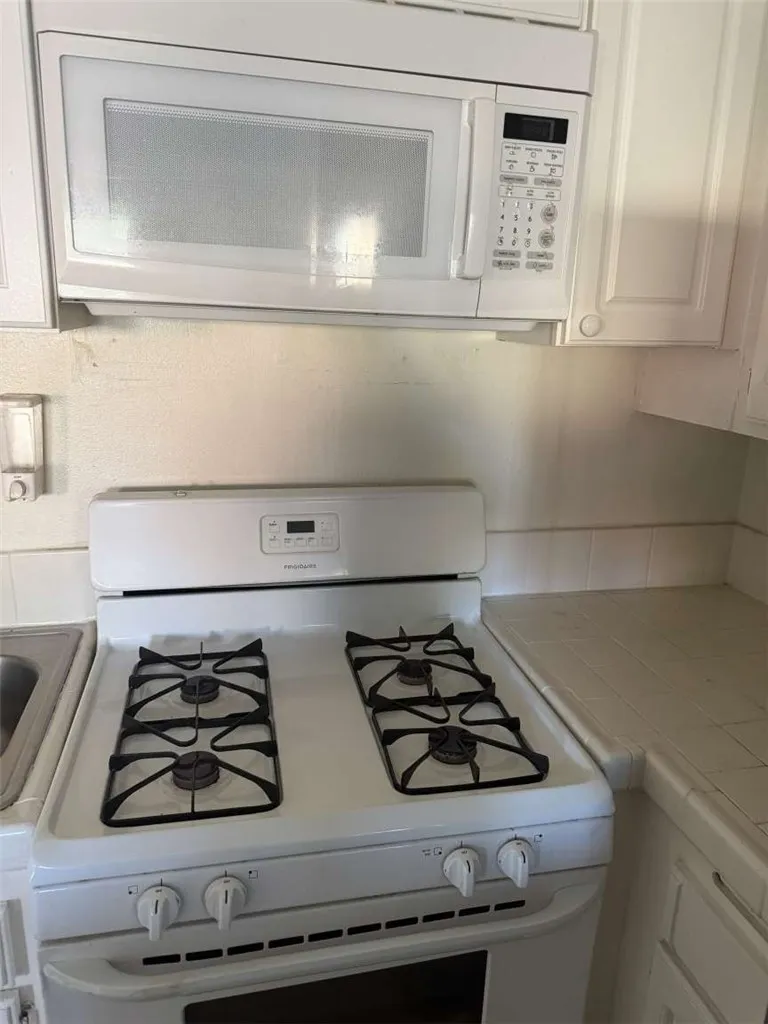 38710 10th Street E #12 Palmdale, CA 93550