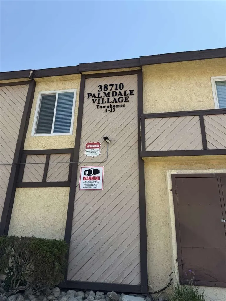 38710 10th Street E #12 Palmdale, CA 93550