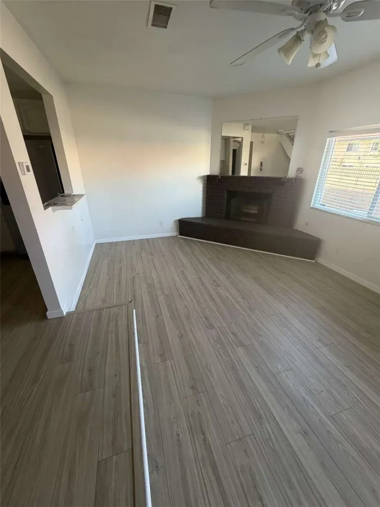 38710 10th Street E #12 Palmdale, CA 93550