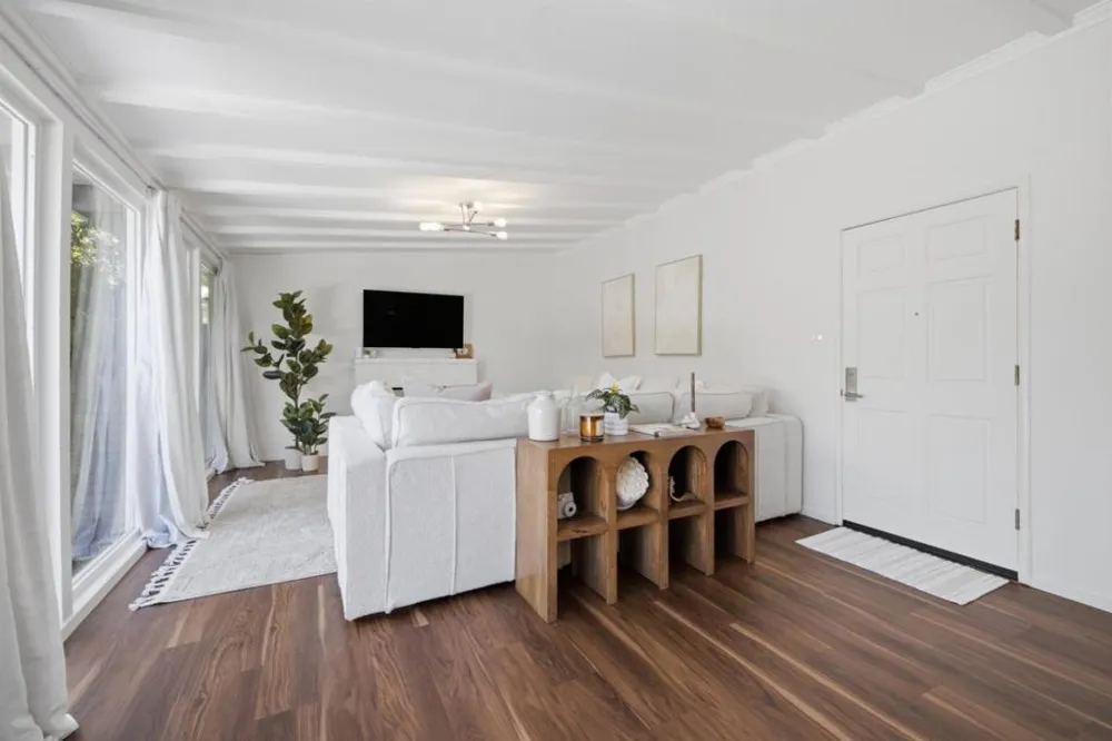 857 Tamarack Lane Sunnyvale, CA 94086