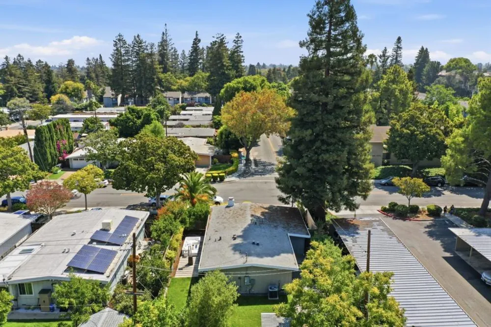 857 Tamarack Lane Sunnyvale, CA 94086