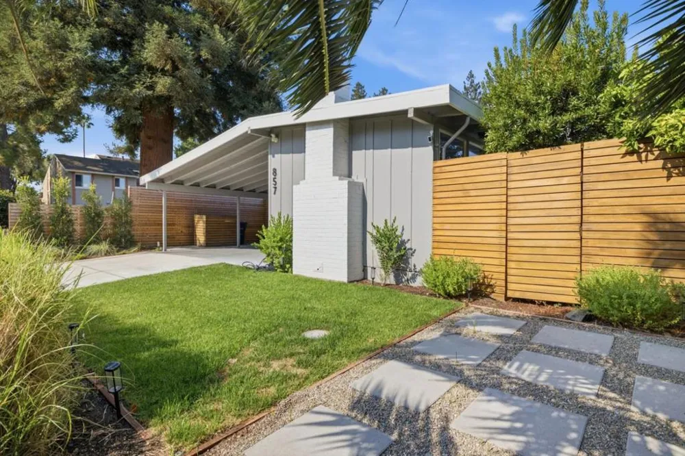 857 Tamarack Lane Sunnyvale, CA 94086