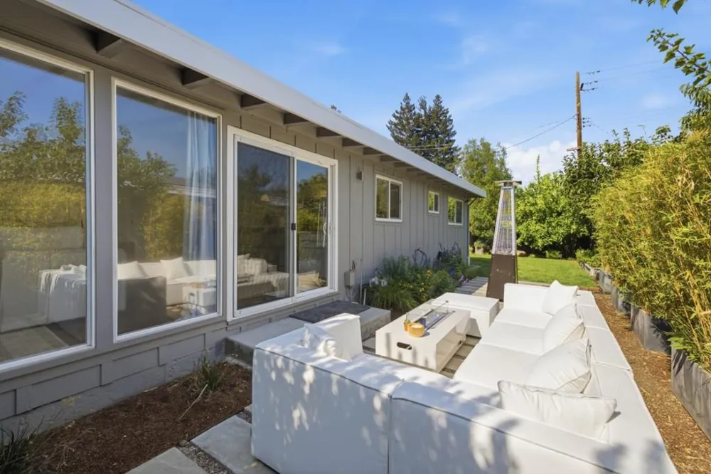 857 Tamarack Lane Sunnyvale, CA 94086