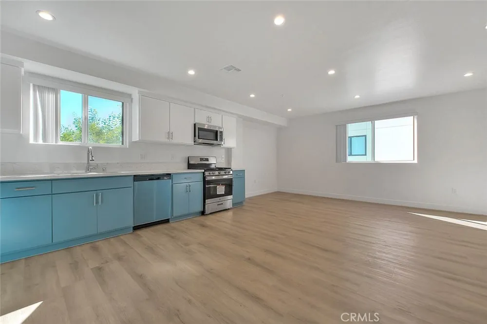 5852 Vineland #5852-2 North Hollywood, CA 91601
