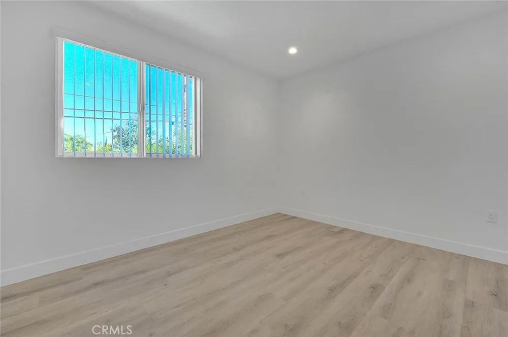 5852 Vineland #5852-2 North Hollywood, CA 91601