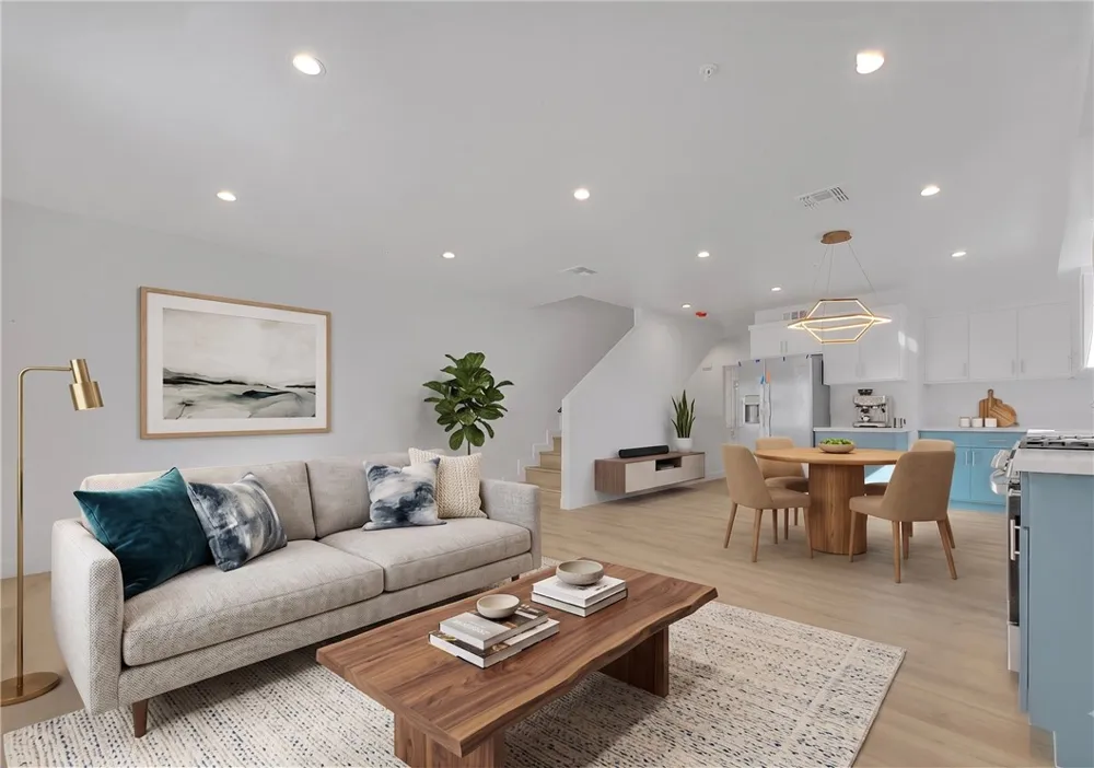5852 Vineland #5852-2 North Hollywood, CA 91601