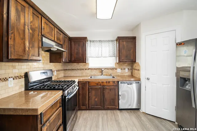 303 Discovery Kyle, TX 78640