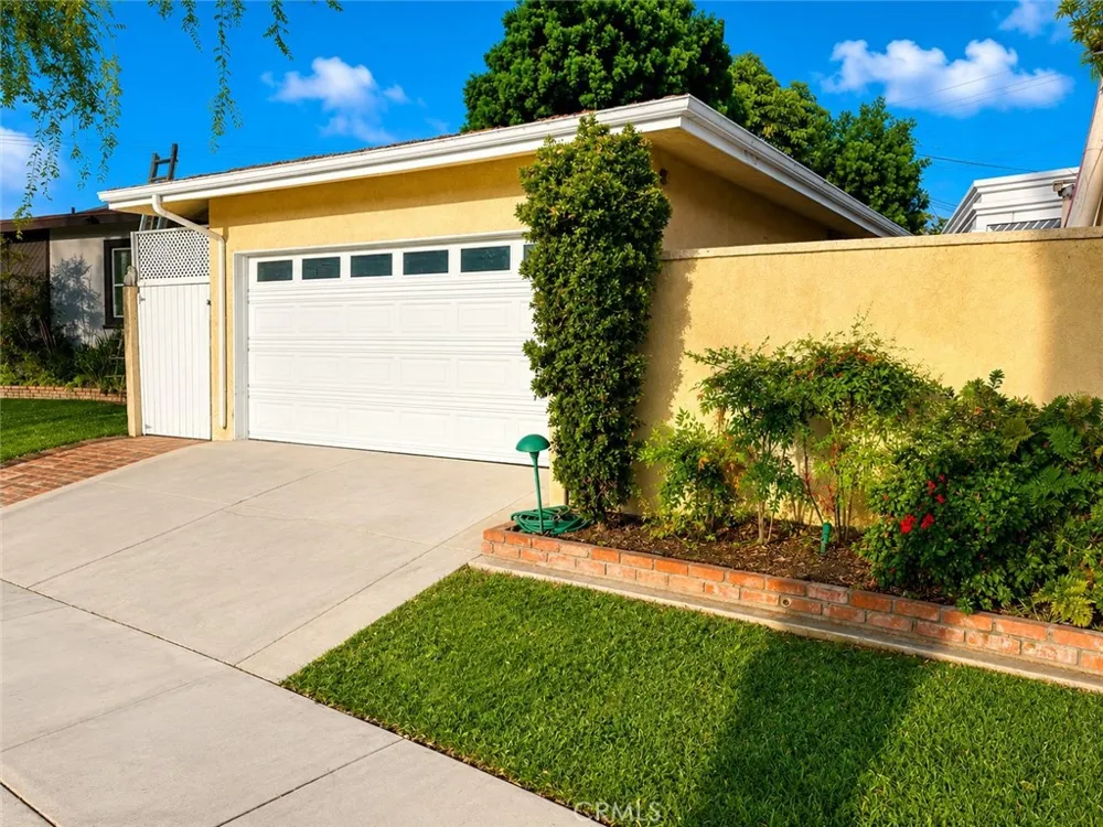 6414 E Willow Long Beach, CA 90815