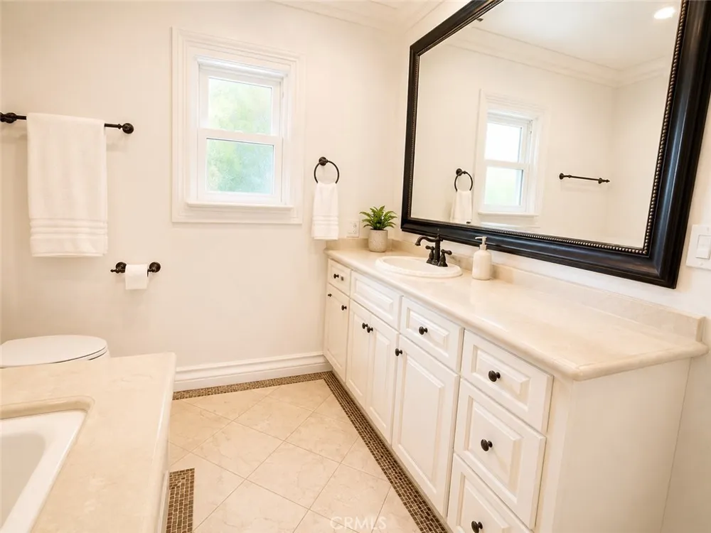 6414 E Willow Long Beach, CA 90815