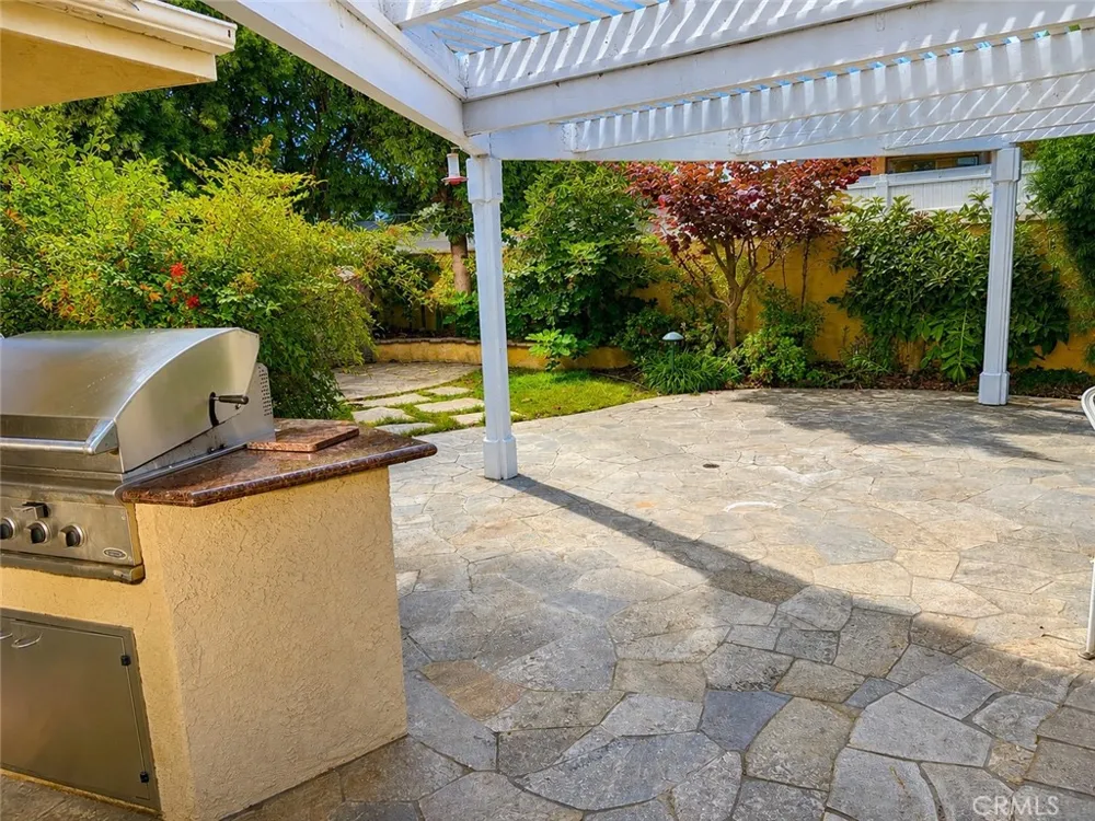 6414 E Willow Long Beach, CA 90815