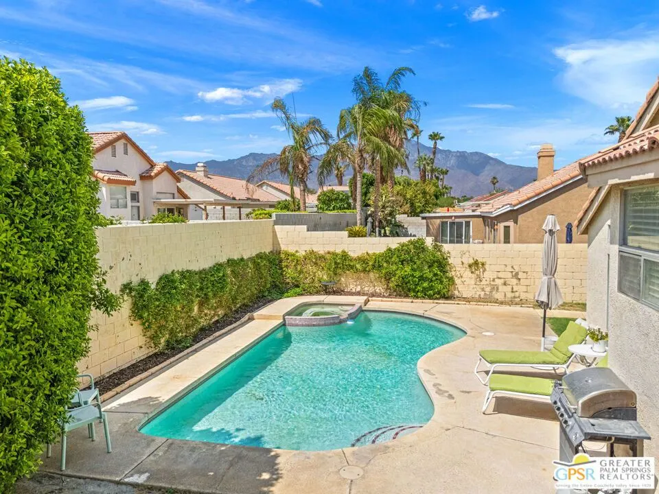 69709 Rochester Road Cathedral City, CA 92234