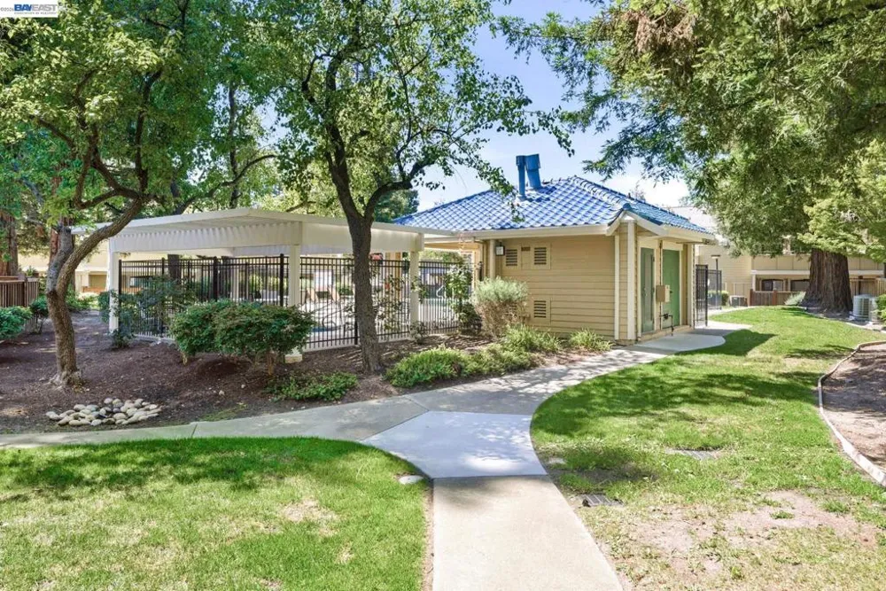 709 Center Ave Martinez, CA 94553
