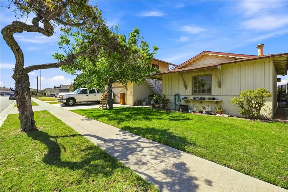 6222 Chickasaw Dr Westminster, CA 92683