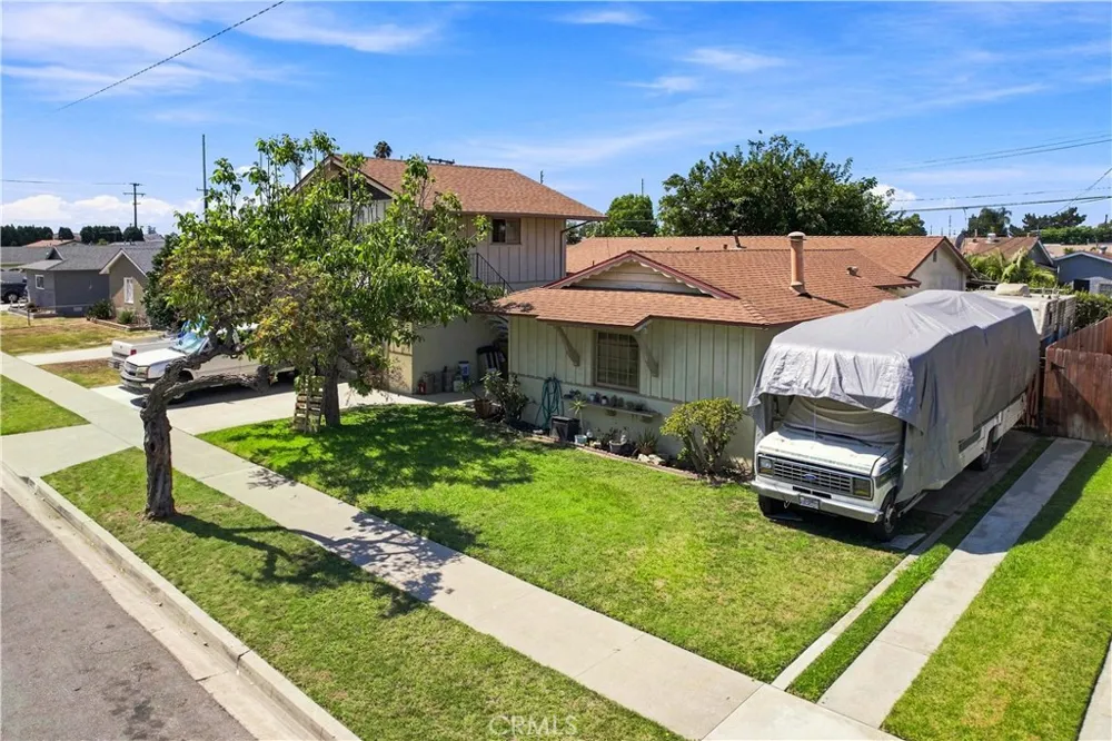 6222 Chickasaw Dr Westminster, CA 92683