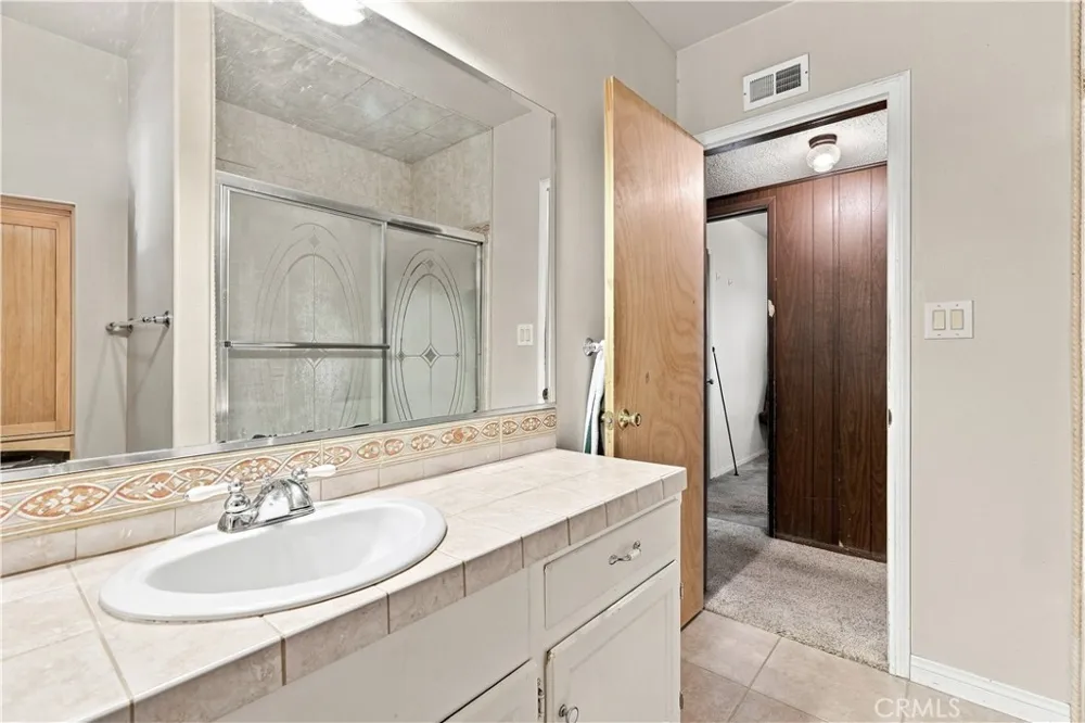 6222 Chickasaw Dr Westminster, CA 92683