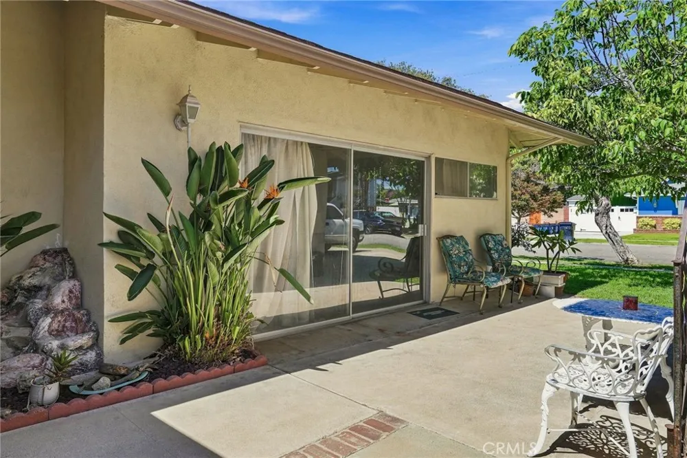 6222 Chickasaw Dr Westminster, CA 92683