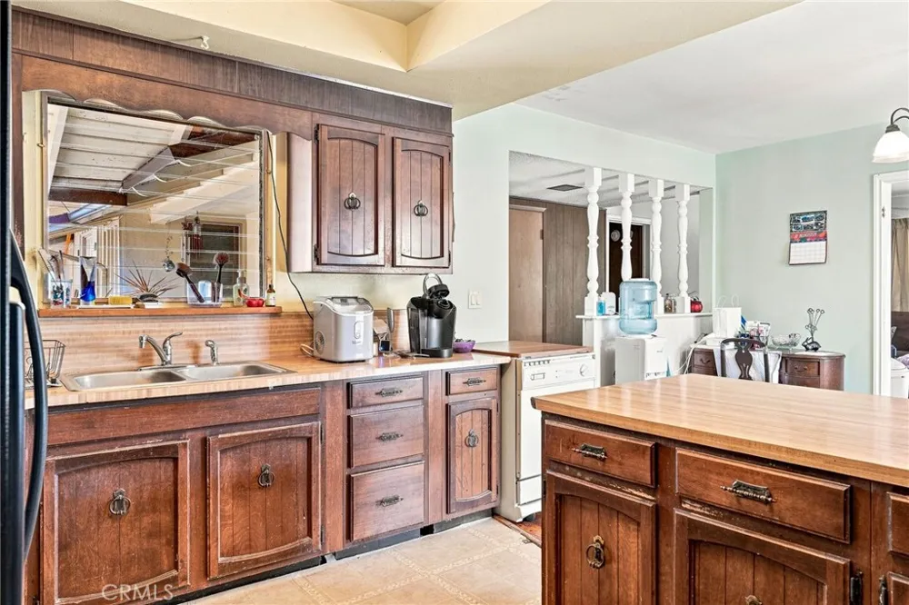 6222 Chickasaw Dr Westminster, CA 92683