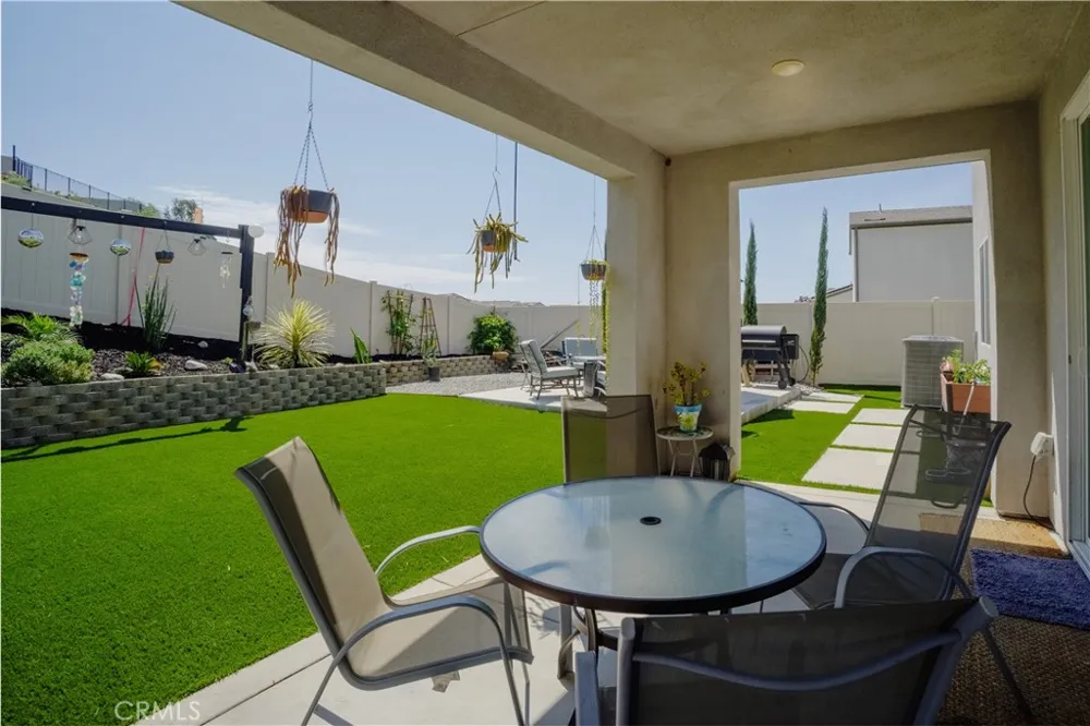 35323 Orchard Trail Fallbrook, CA 92028