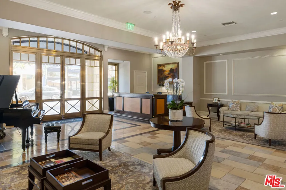 558 Caruso Avenue Glendale, CA 91210