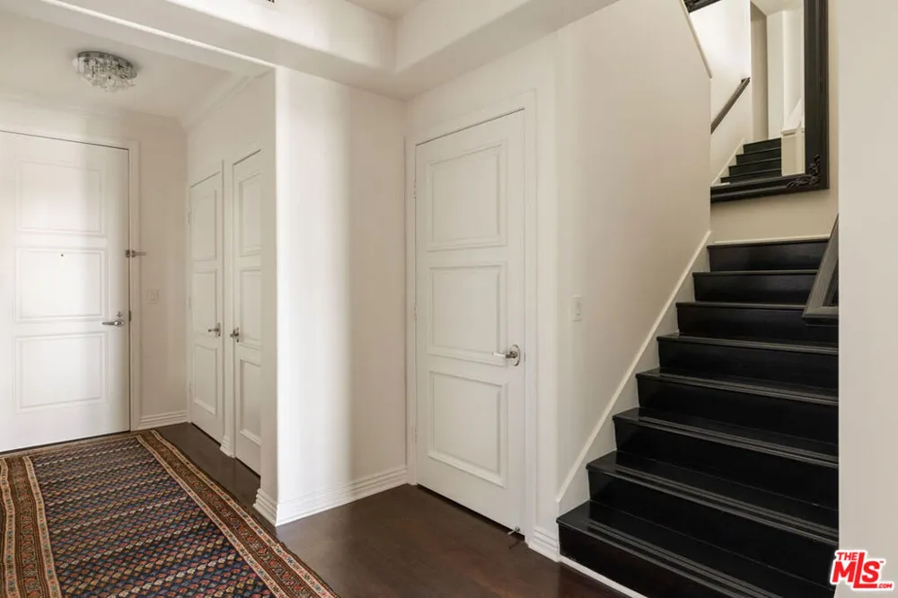 558 Caruso Avenue Glendale, CA 91210