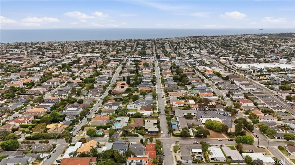 926 Rowell Avenue Manhattan Beach, CA 90266