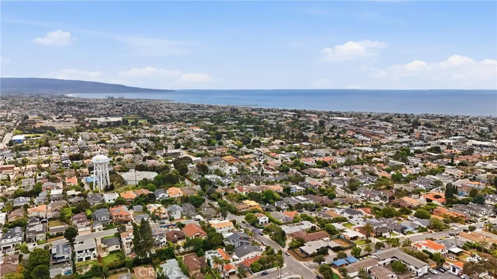 926 Rowell Avenue Manhattan Beach, CA 90266