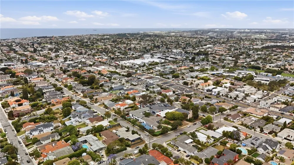926 Rowell Avenue Manhattan Beach, CA 90266