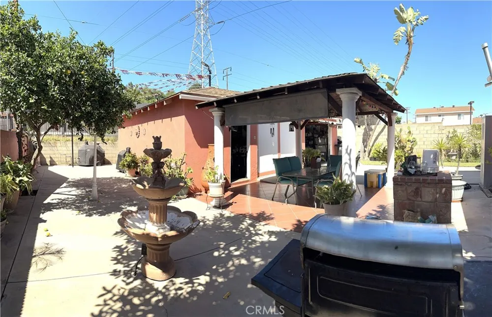 3425 Walnut Huntington Park, CA 90255